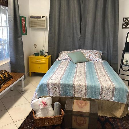 Private Room In The Heart Of Calle Ocho Miami Dış mekan fotoğraf